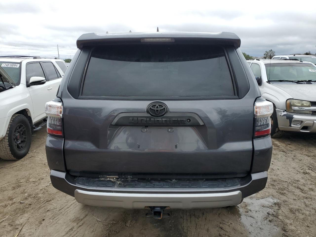 2021 Toyota 4Runner Sr5/Sr5 Premium VIN: JTEPU5JR1M5862418 Lot: 74560514