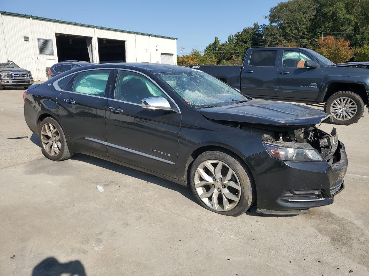 2G1125S36J9138886 2018 Chevrolet Impala Premier