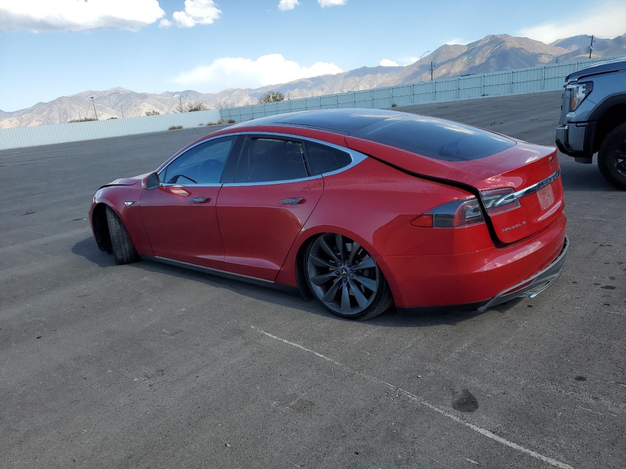 VIN 5YJSA1H17EFP53123 2014 TESLA MODEL S no.2