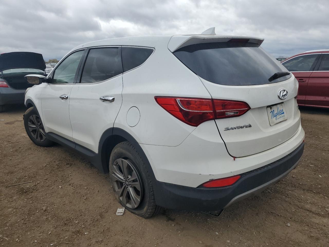 2015 Hyundai Santa Fe - Image 2