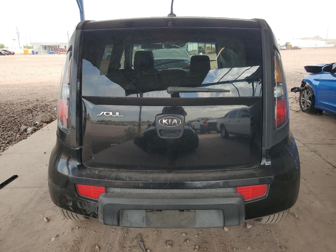 2010 Kia Soul + VIN: KNDJT2A27A7148405 Lot: 75469854