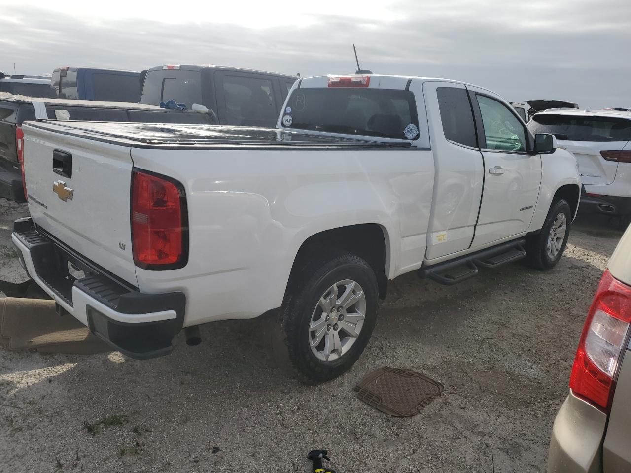 2017 Chevrolet Colorado - Image 3