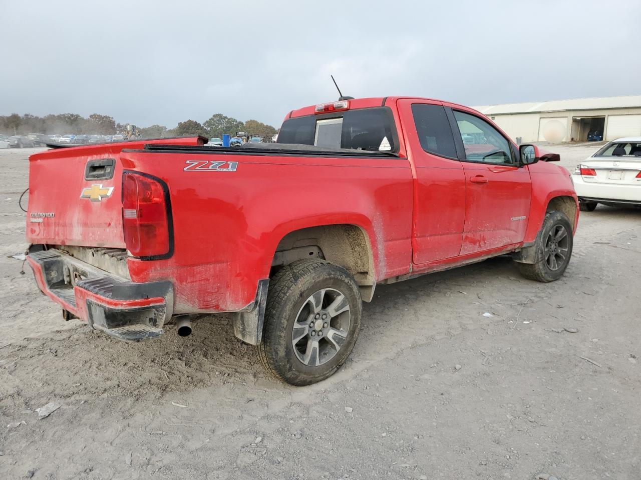 2016 Chevrolet Colorado - Image 3