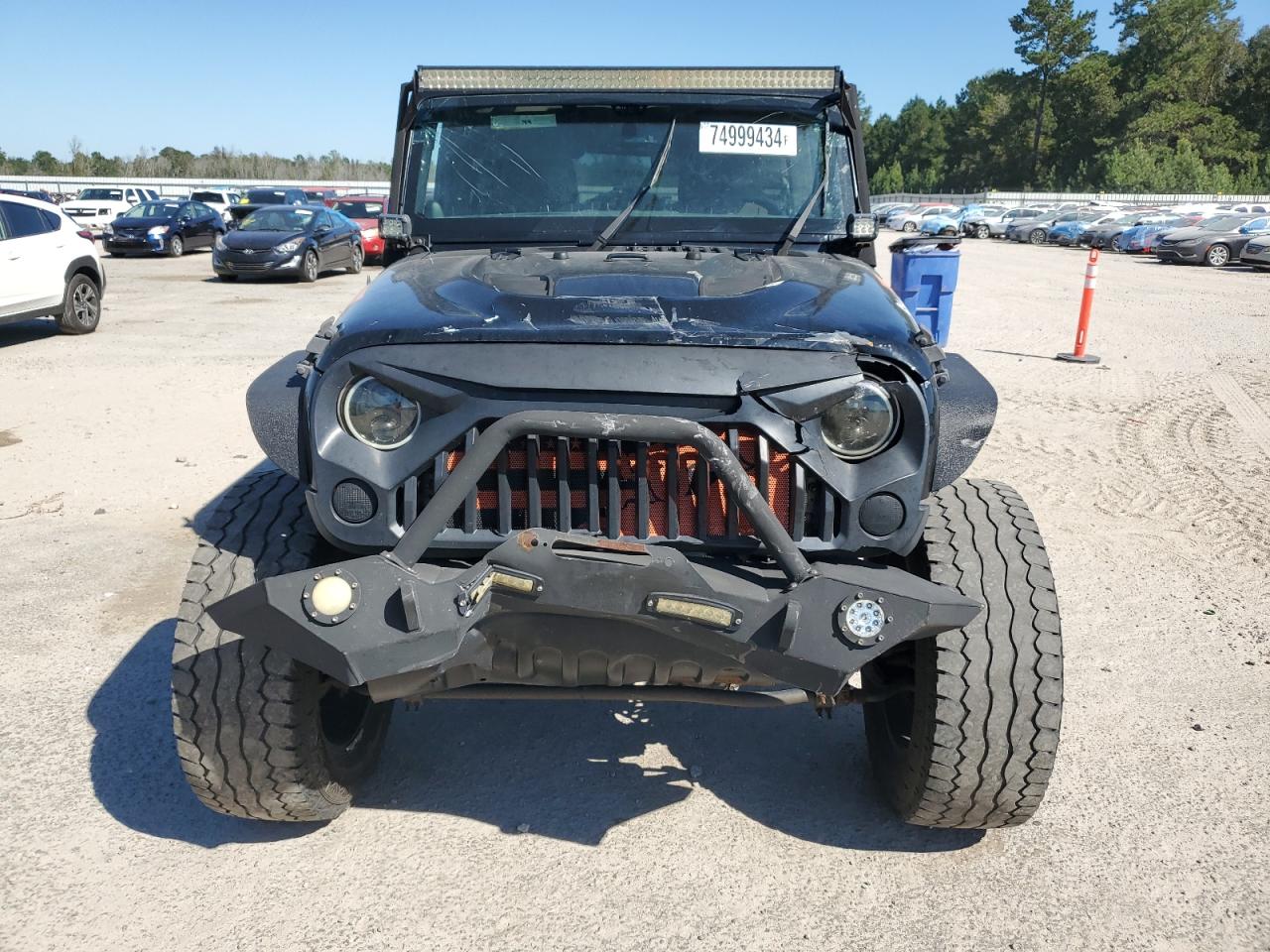 2014 Jeep Wrangler Unlimited Sport VIN: 1C4BJWDGXEL261156 Lot: 74999434