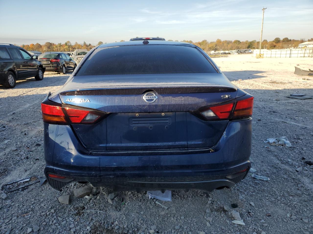 2019 Nissan Altima - Image 6