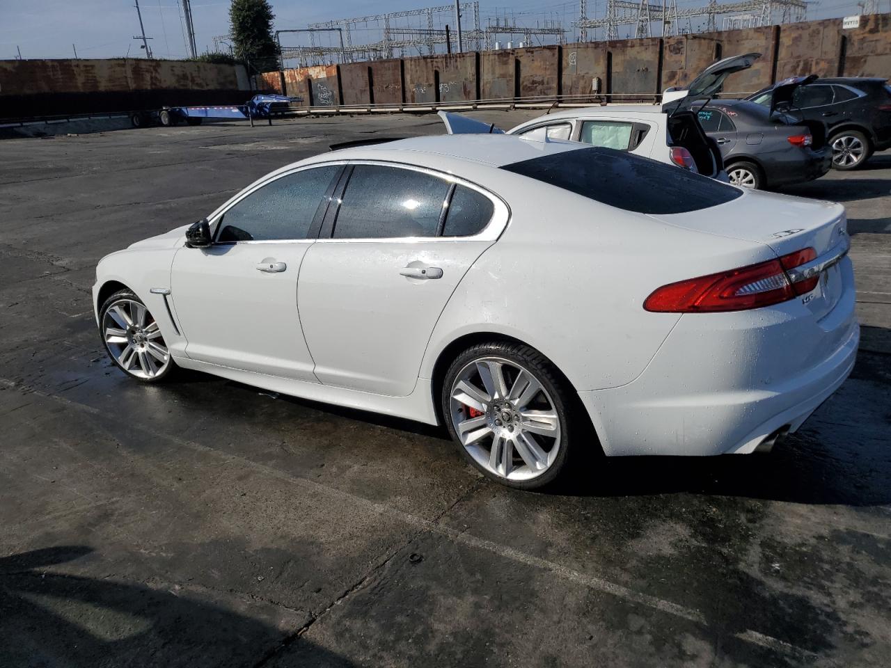 VIN SAJWA8JC7DMS77243 2013 JAGUAR XF no.2