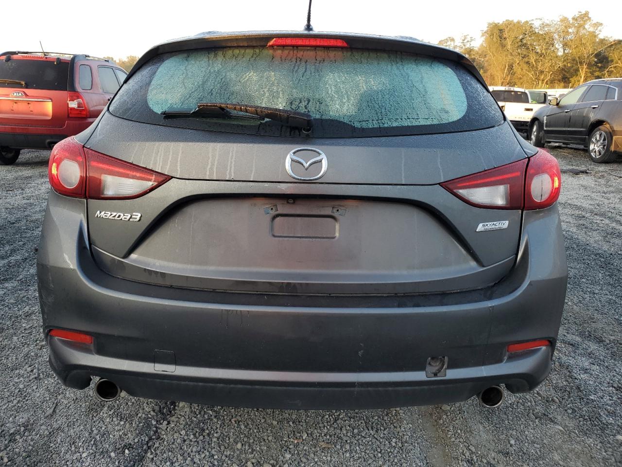 3MZBN1L39JM168429 2018 Mazda 3 Touring