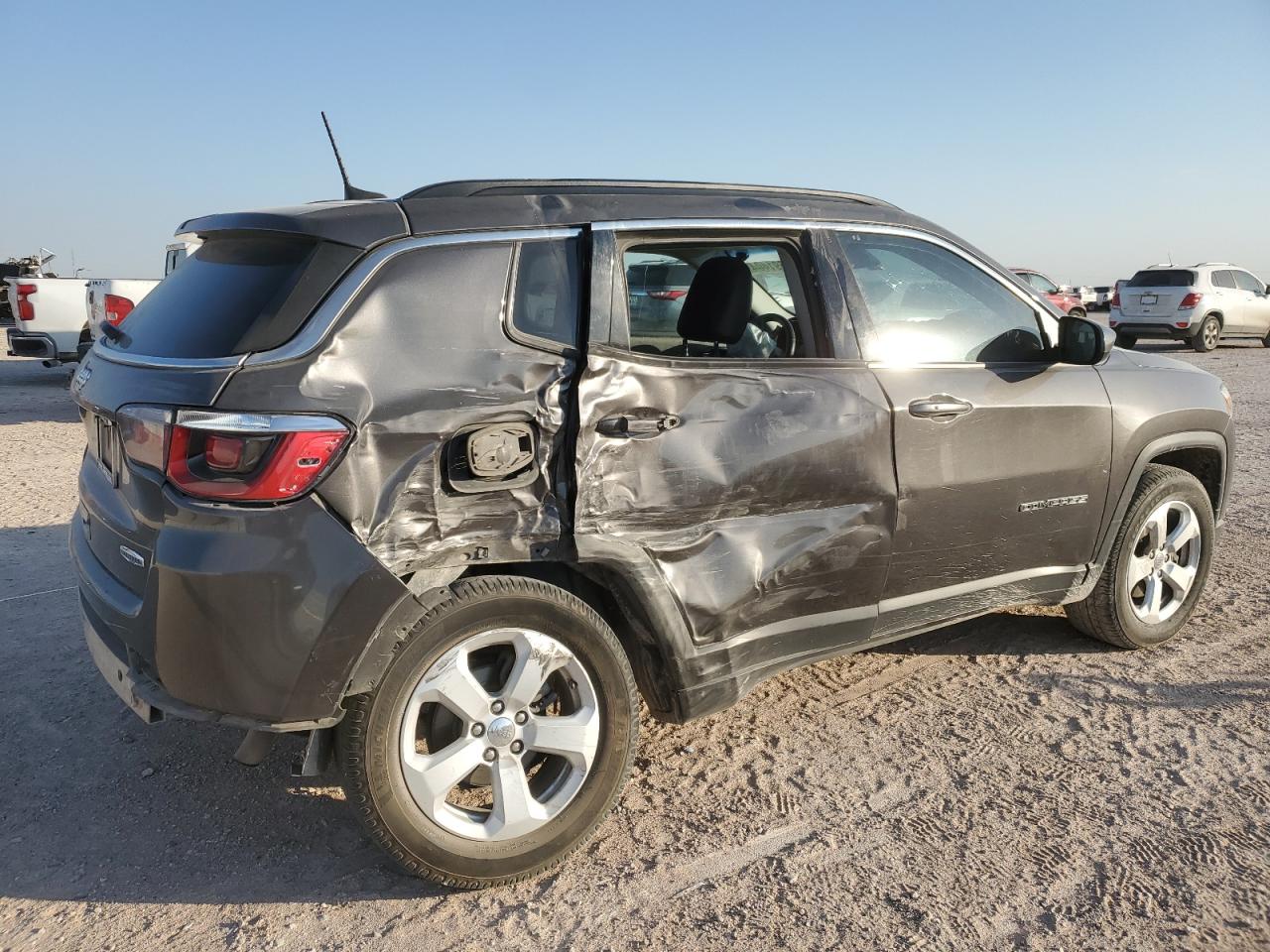 2019 Jeep Compass - Image 3