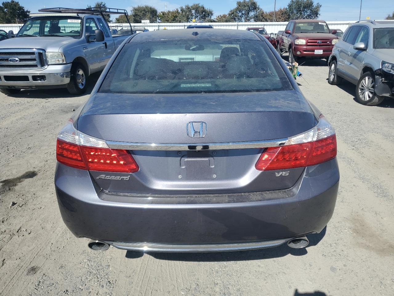 1HGCR3F81FA021820 2015 Honda Accord Exl