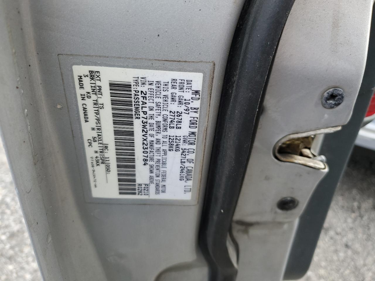 1997 Ford Crown Victoria VIN: 2FALP73W2VX230784 Lot: 76339234