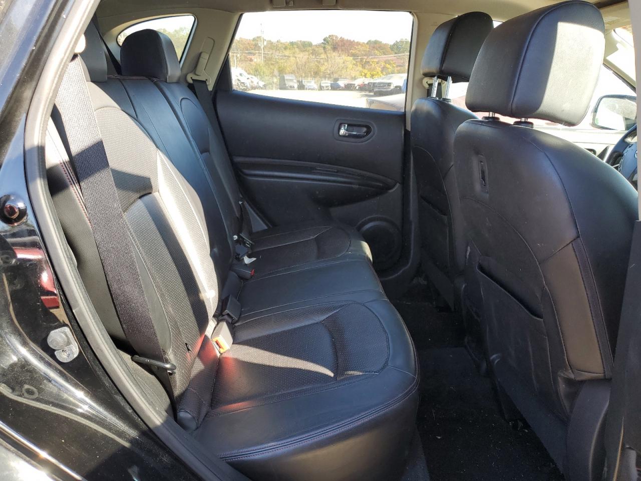 2011 Nissan Rogue - Image 11