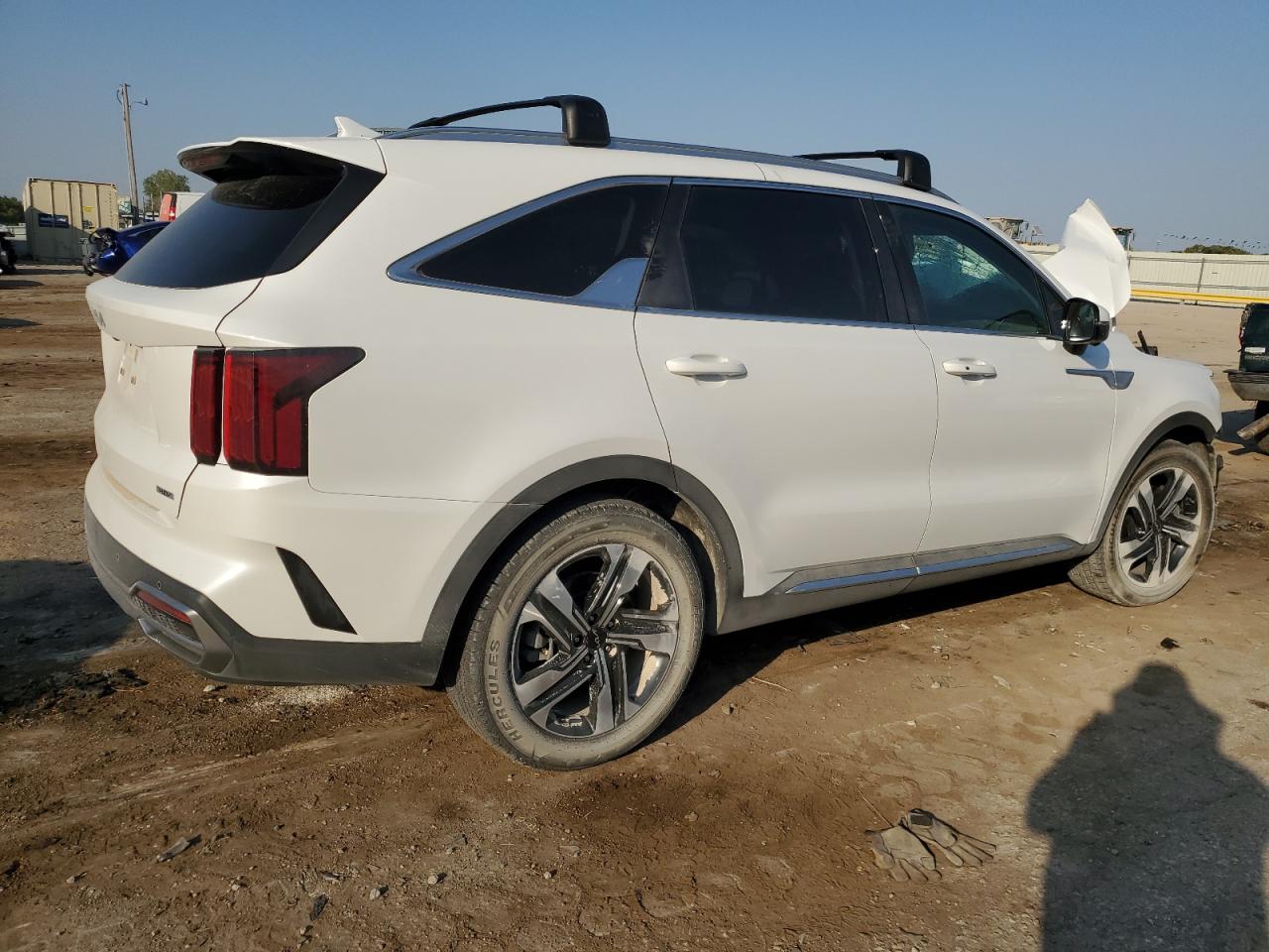 2023 Kia Sorento - Image 3