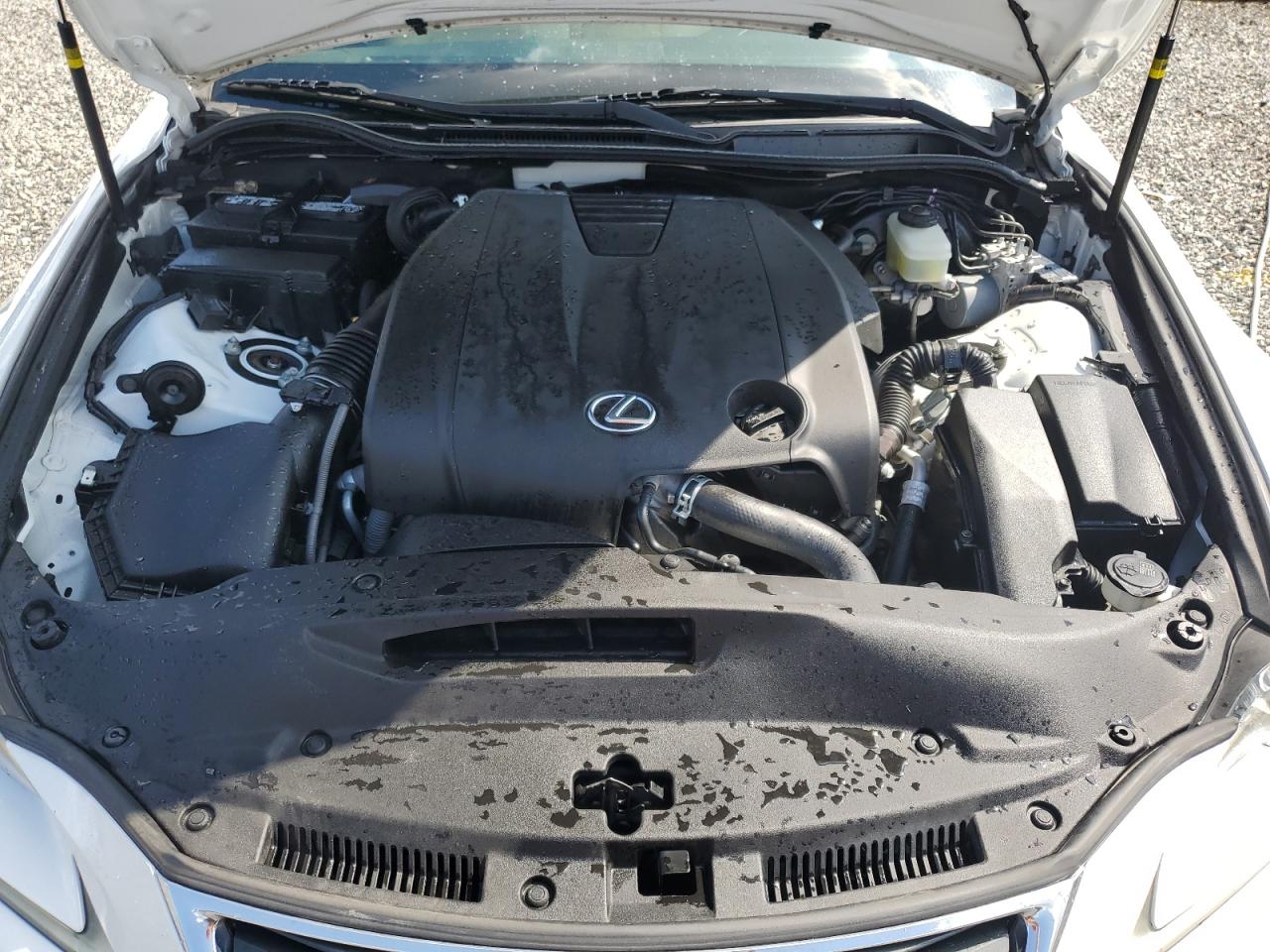 2015 Lexus IS - Image 11