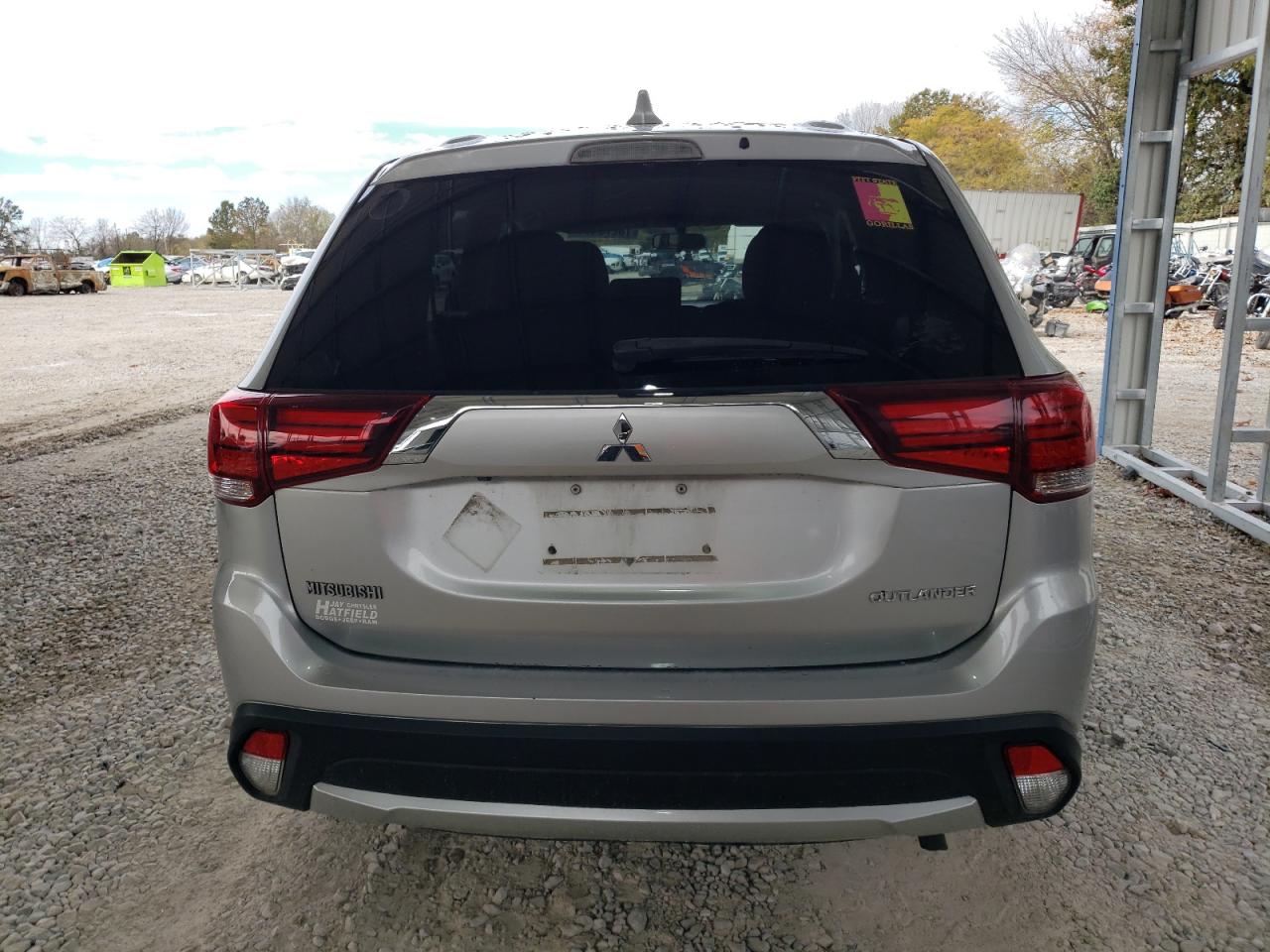 VIN JA4AD2A38JZ055381 2018 MITSUBISHI OUTLANDER no.6