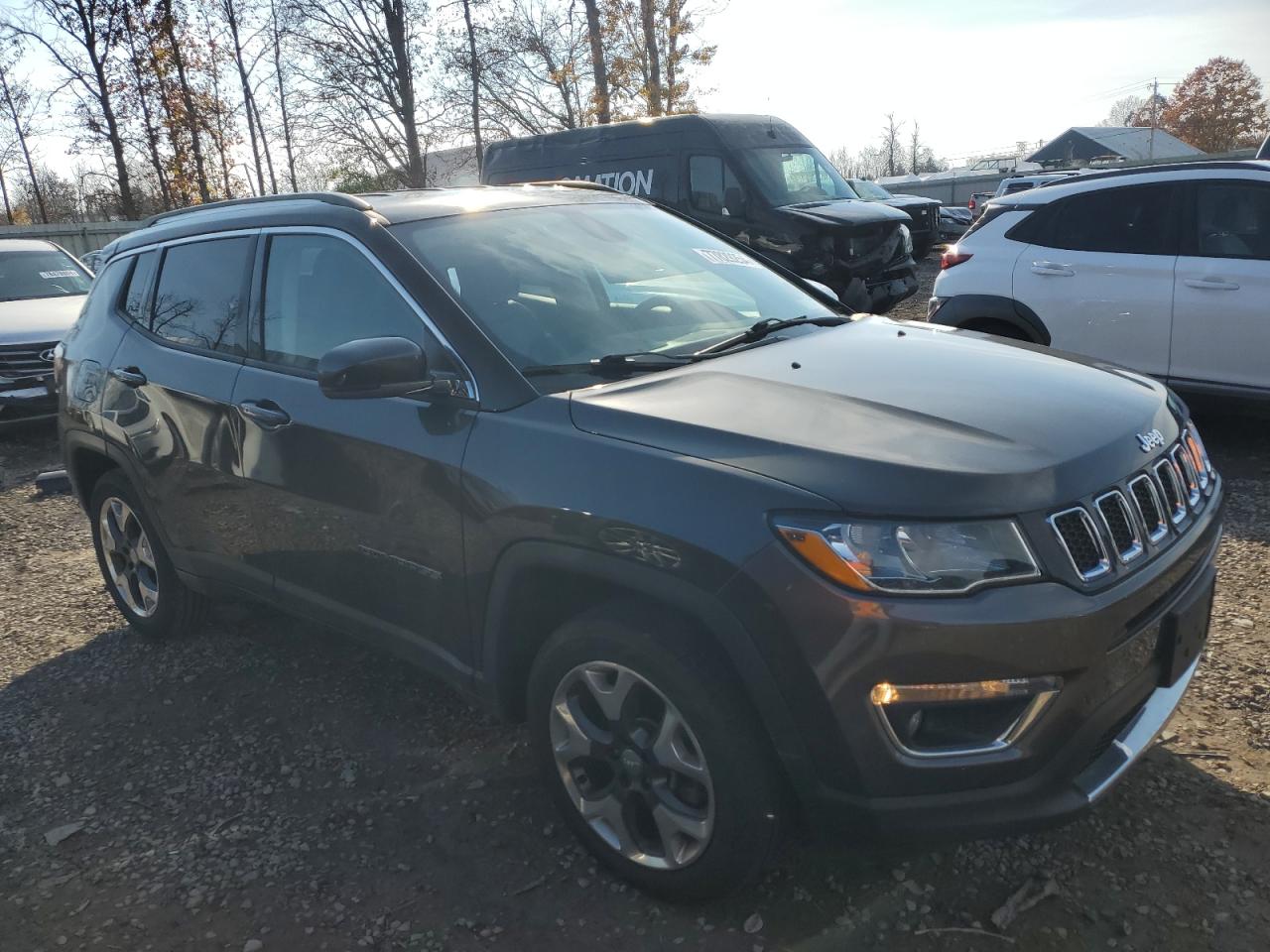 2019 Jeep Compass - Image 4