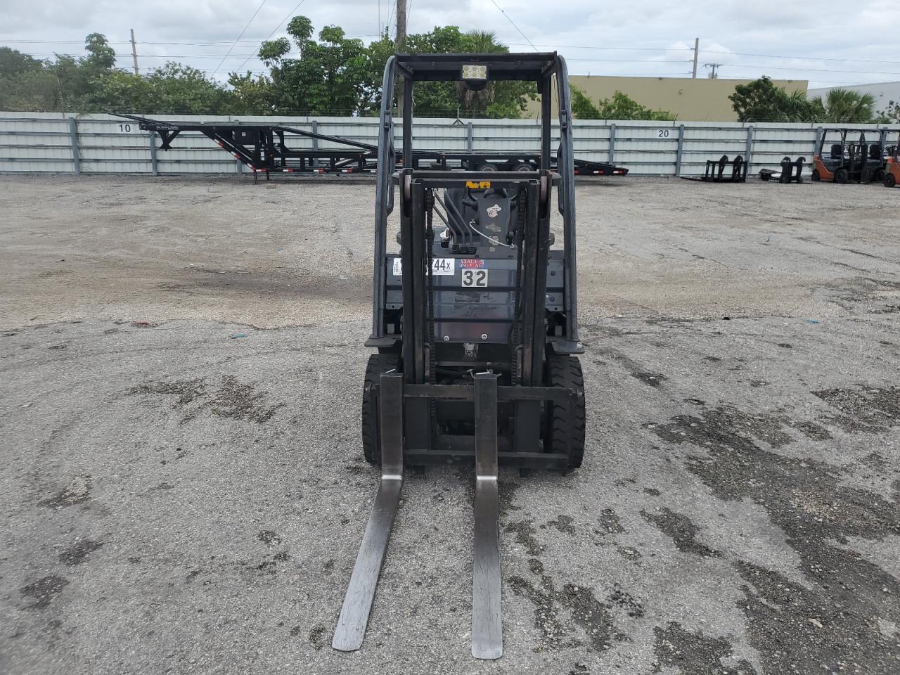 2015 Toyota Forklift VIN: M1AF32 Lot: 77689744