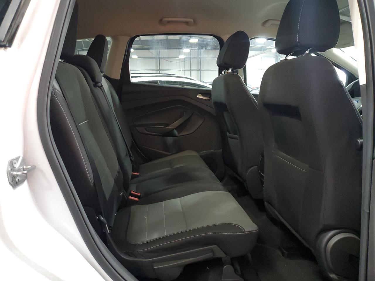2015 Ford Escape - Image 11