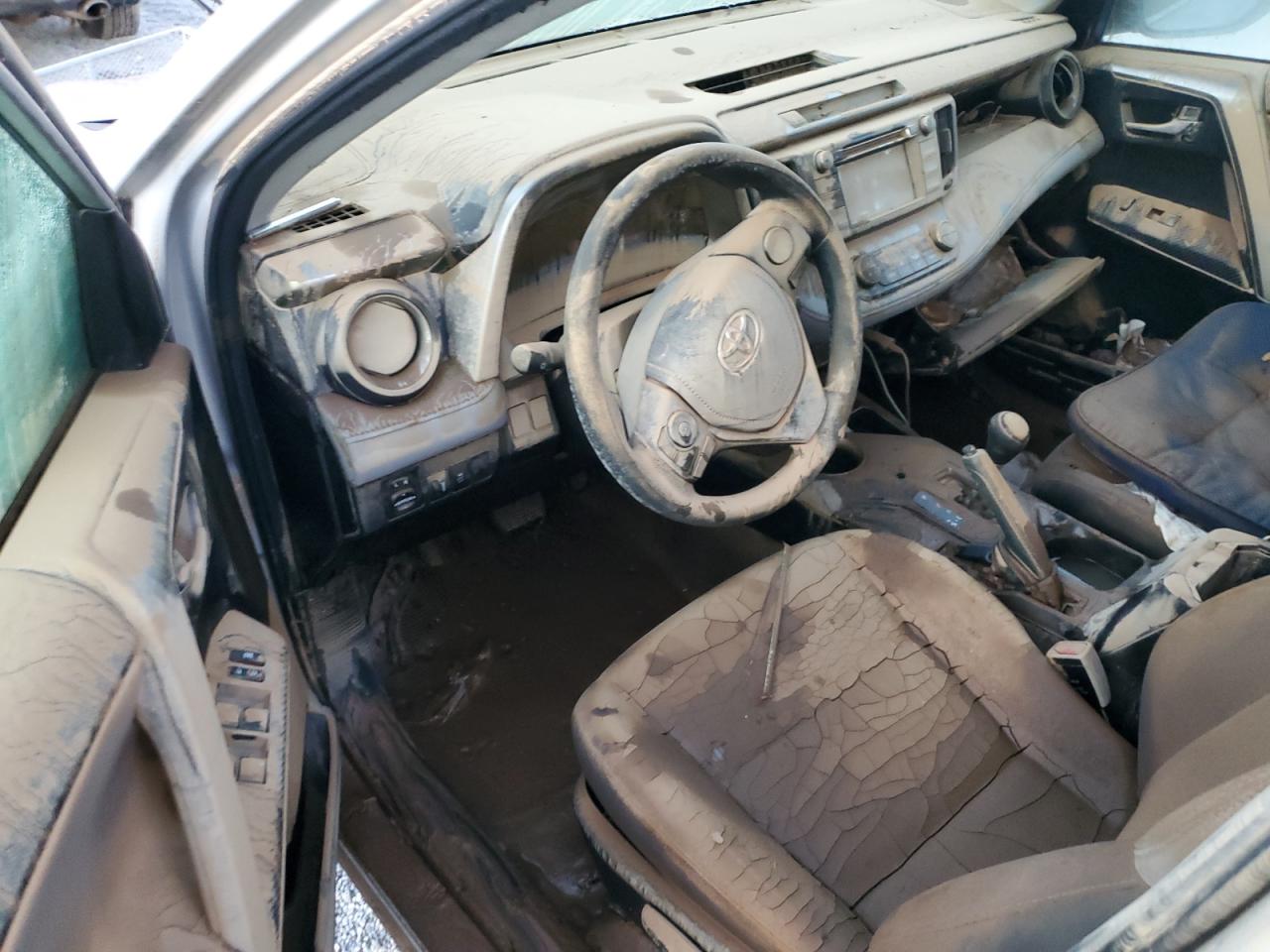 2015 Toyota RAV 4 - Image 8