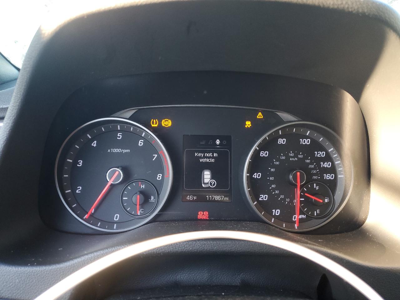 2018 Hyundai Elantra - Image 9