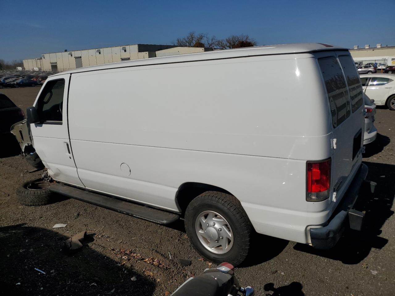2014 Ford Econoline - Image 2