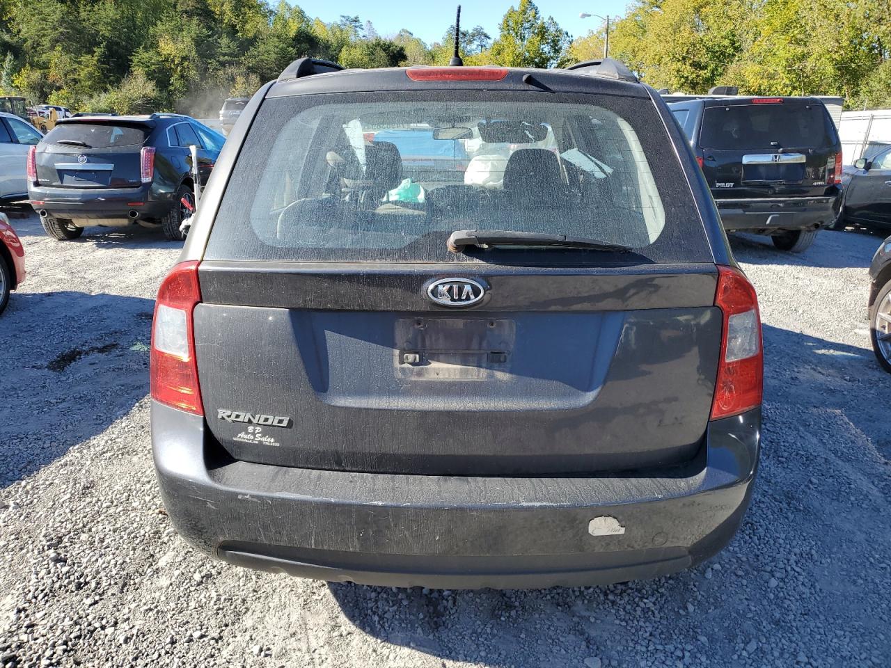 2008 Kia Rondo Base VIN: KNAFG525887163670 Lot: 74963694