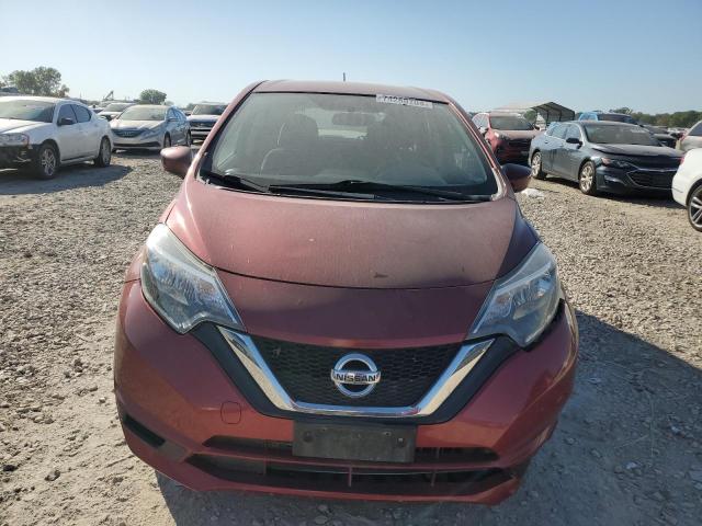  NISSAN VERSA 2017 Красный