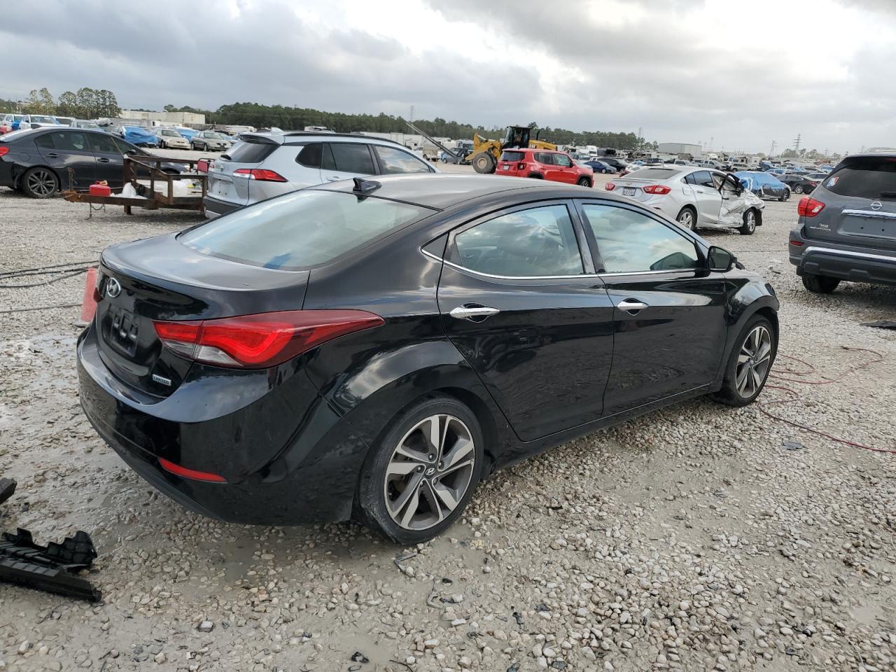 2014 Hyundai Elantra - Image 3