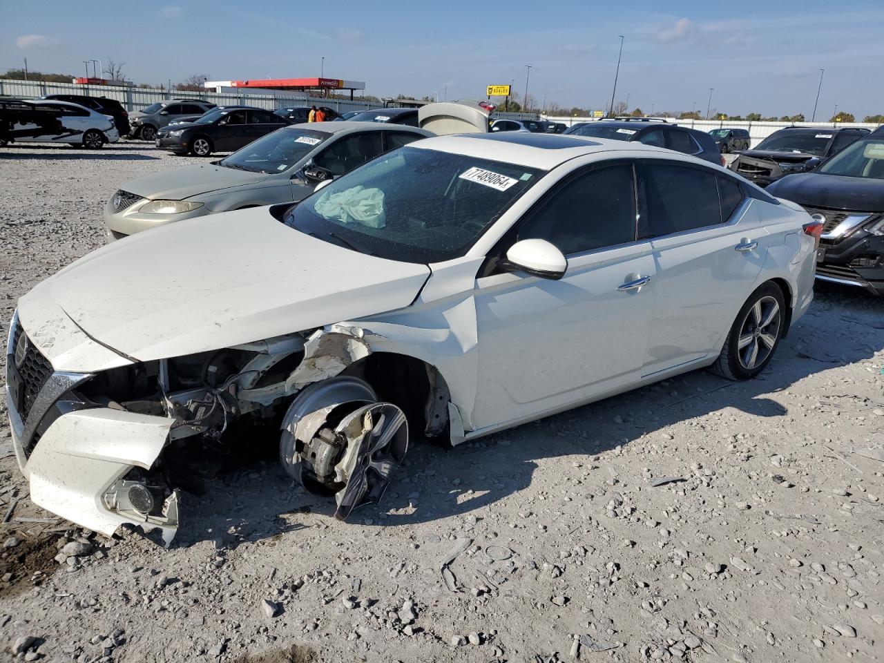 2019 Nissan Altima - Image 1