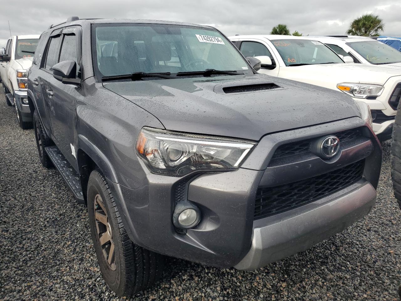 VIN JTEBU5JR7J5572397 2018 TOYOTA 4RUNNER no.5