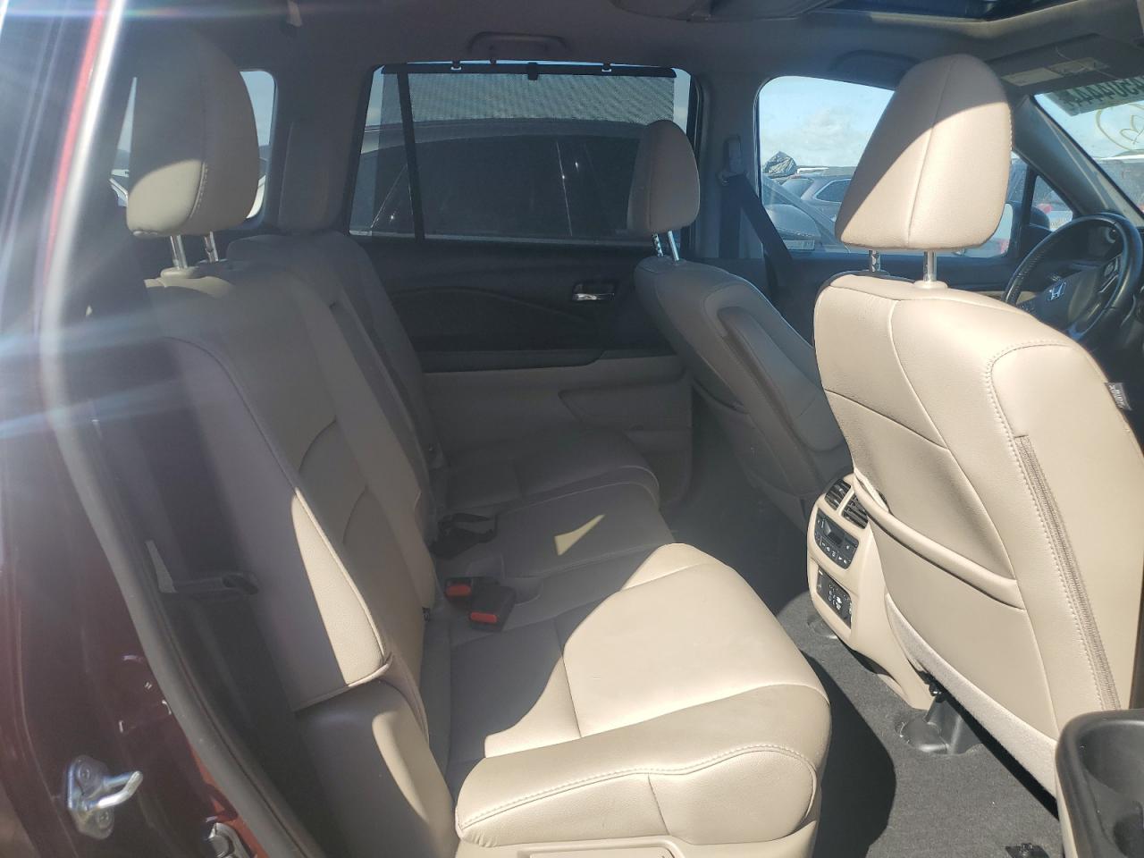 2021 Honda Pilot Touring VIN: 5FNYF6H99MB063256 Lot: 74504444