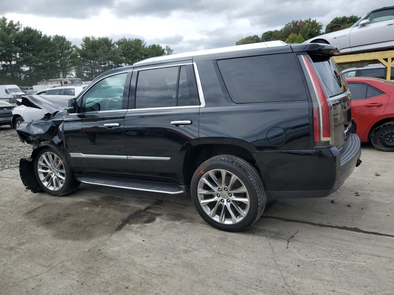 VIN 1GYS4BKJ9KR152320 2019 CADILLAC ESCALADE no.2