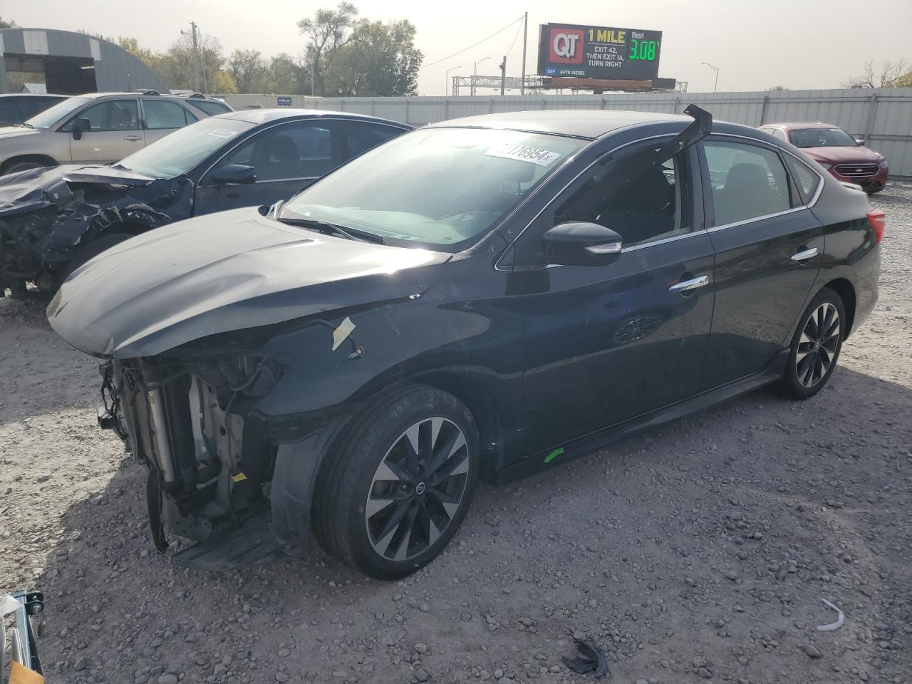 2019 Nissan Sentra S zu verkaufen in Wichita, KS - Front End