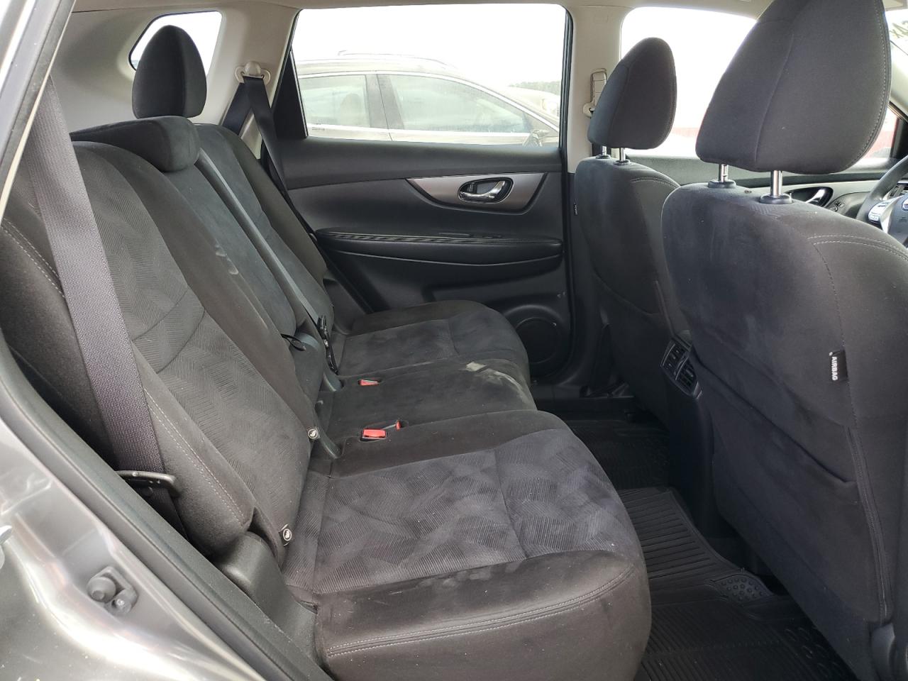 2015 Nissan Rogue - Image 11