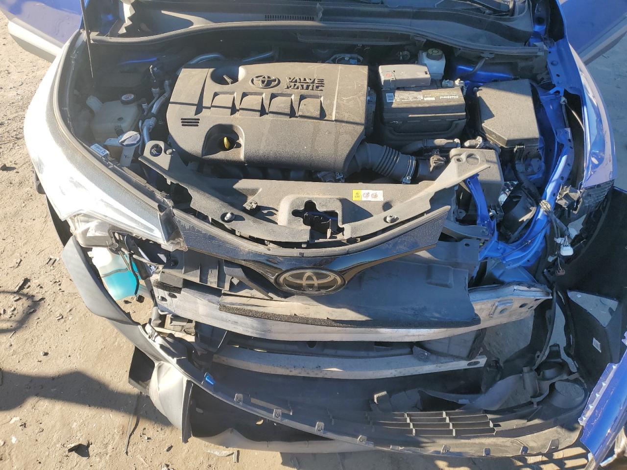 NMTKHMBXXJR057693 2018 Toyota C-Hr Xle