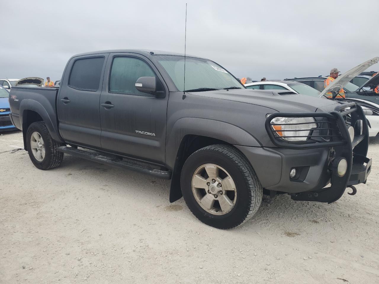 VIN 3TMLU4EN2DM131687 2013 TOYOTA TACOMA no.4