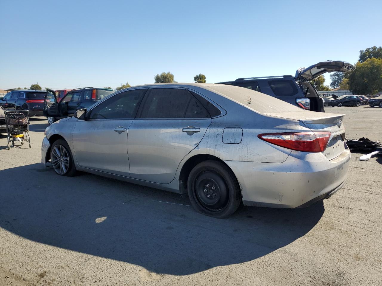 VIN 4T1BF1FK1HU434112 2017 TOYOTA CAMRY no.2