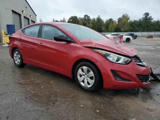  HYUNDAI ELANTRA 2016 Красный