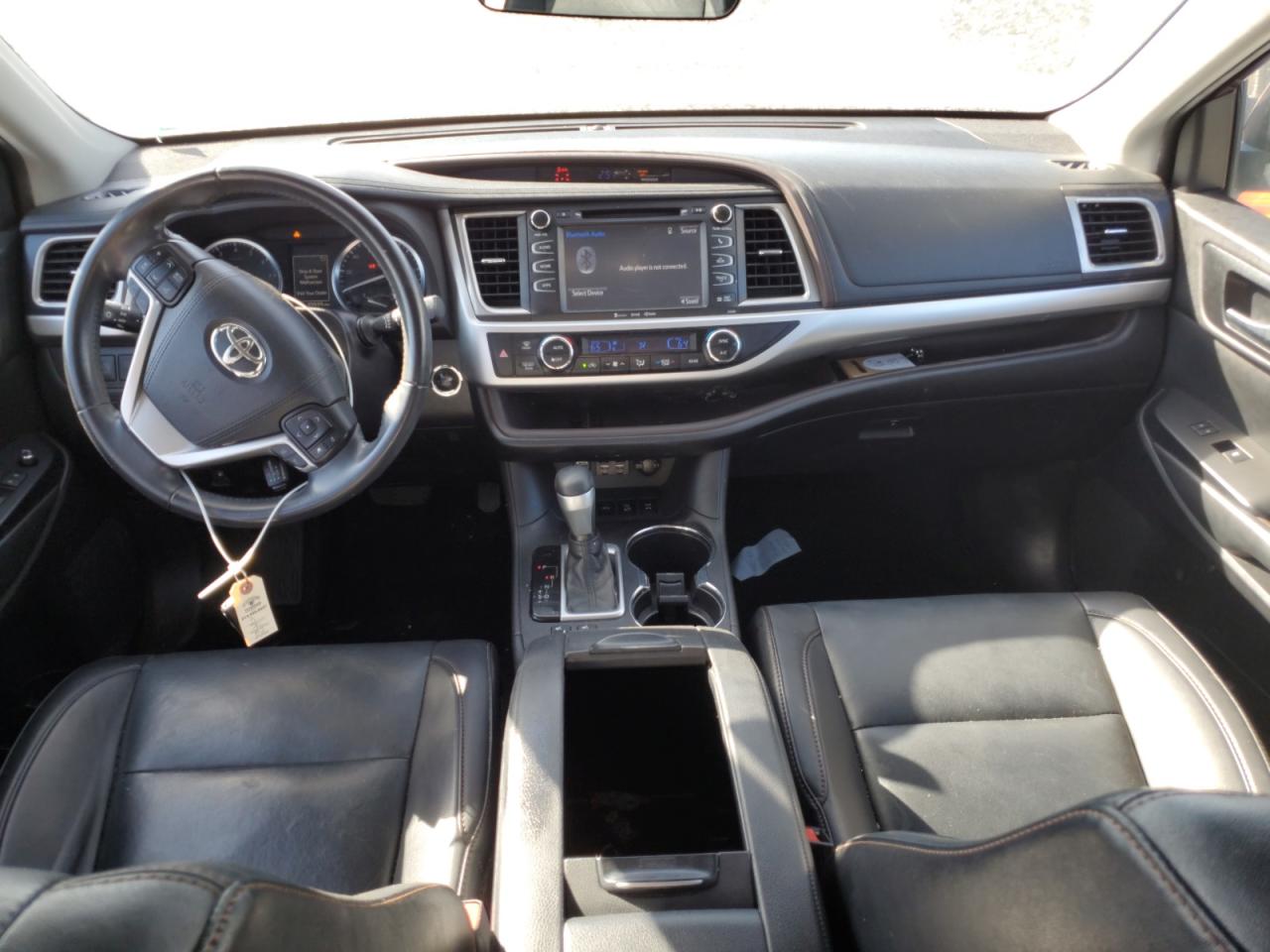 2019 Toyota Highlander - Image 8