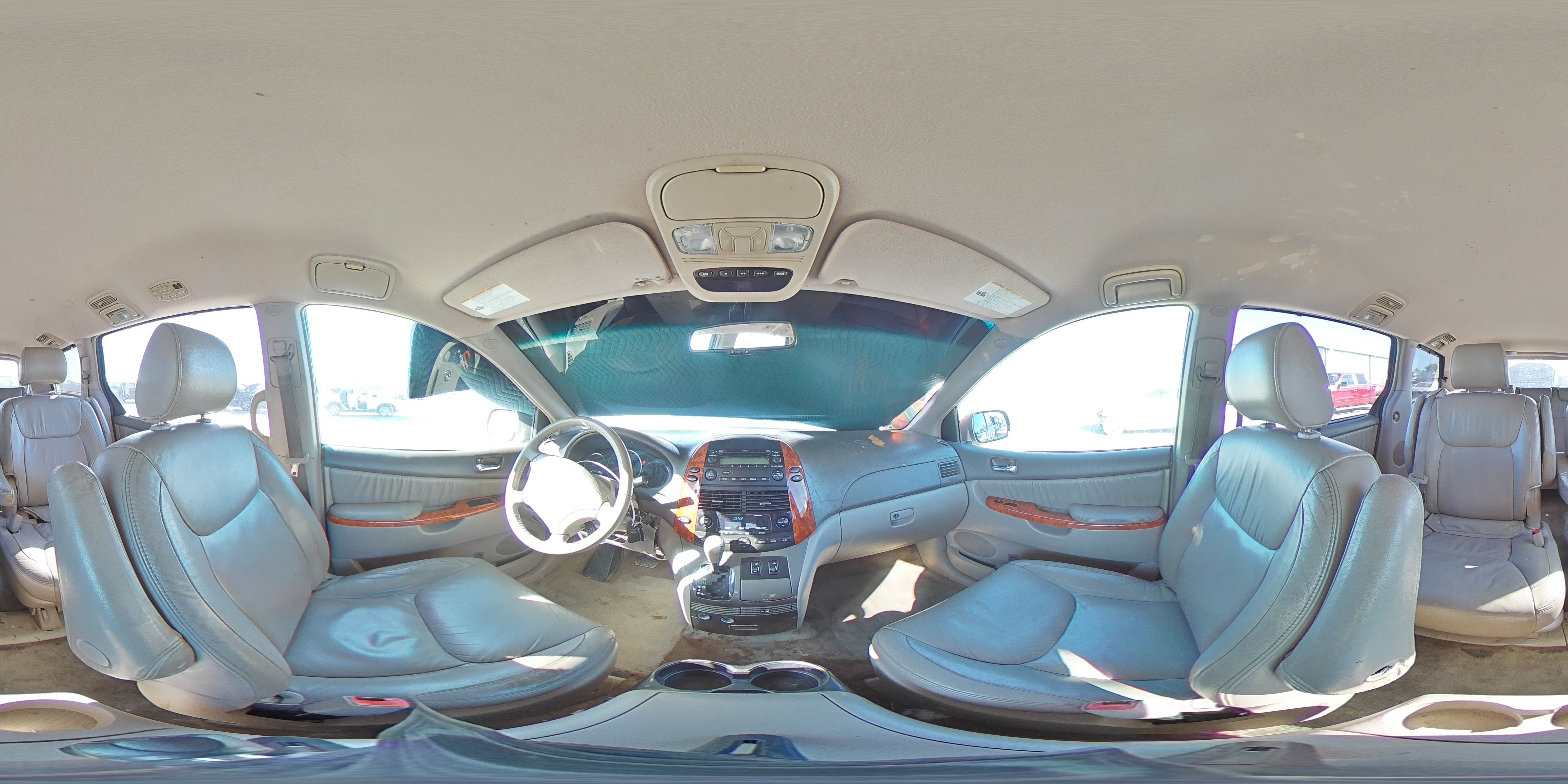 2008 Toyota Sienna - Image 13