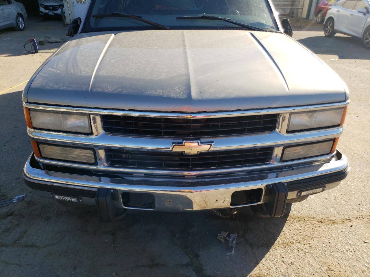 1999 Chevrolet Gmt-400 K1500 VIN: 1GCEK19R4XR131820 Lot: 74226404