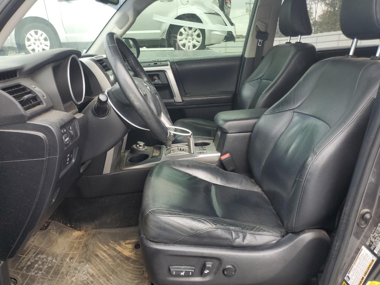 2013 Toyota 4Runner - Image 7