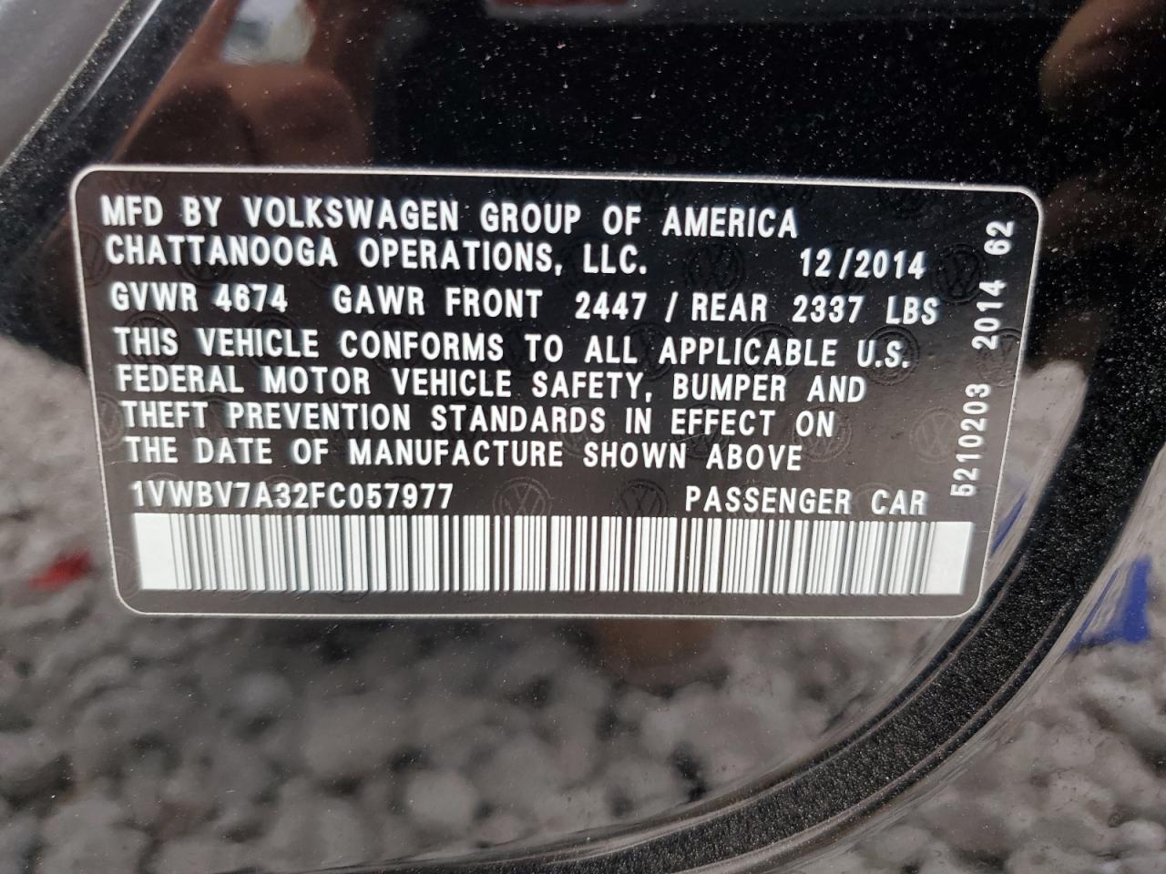2015 Volkswagen Passat - Image 13