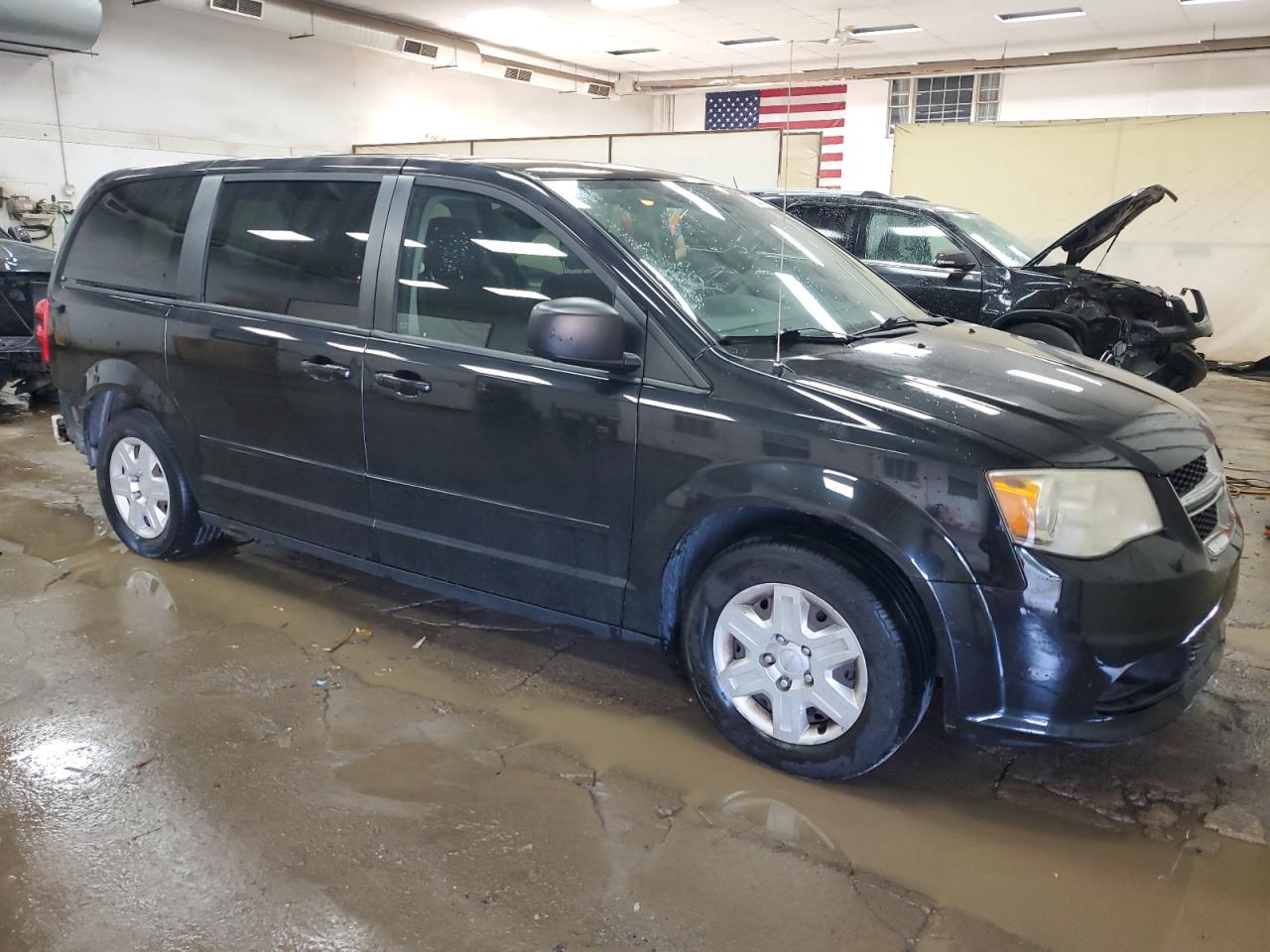 2012 Dodge Caravan - Image 4