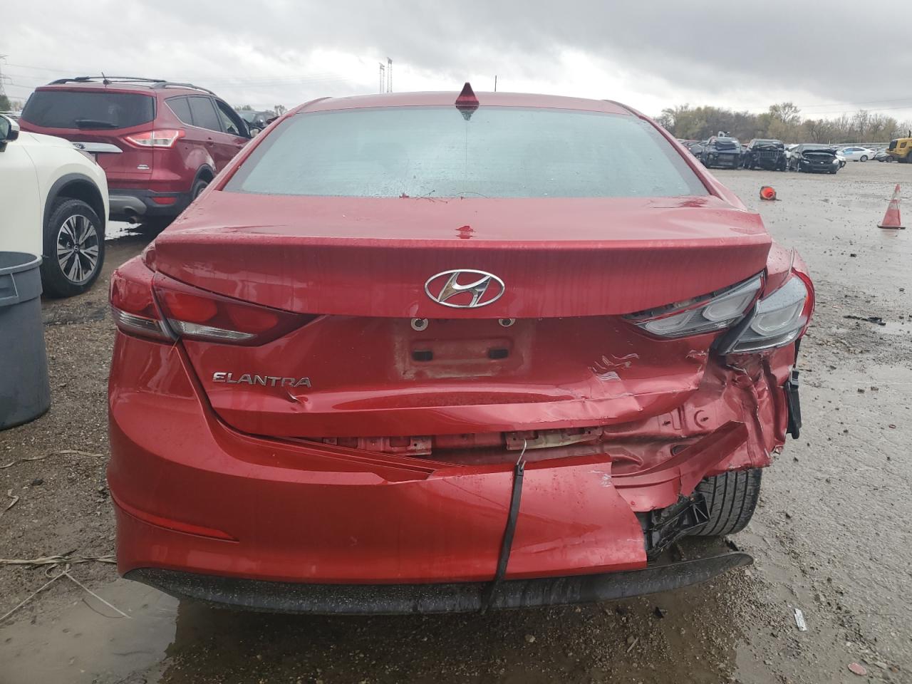 2017 Hyundai Elantra - Image 6