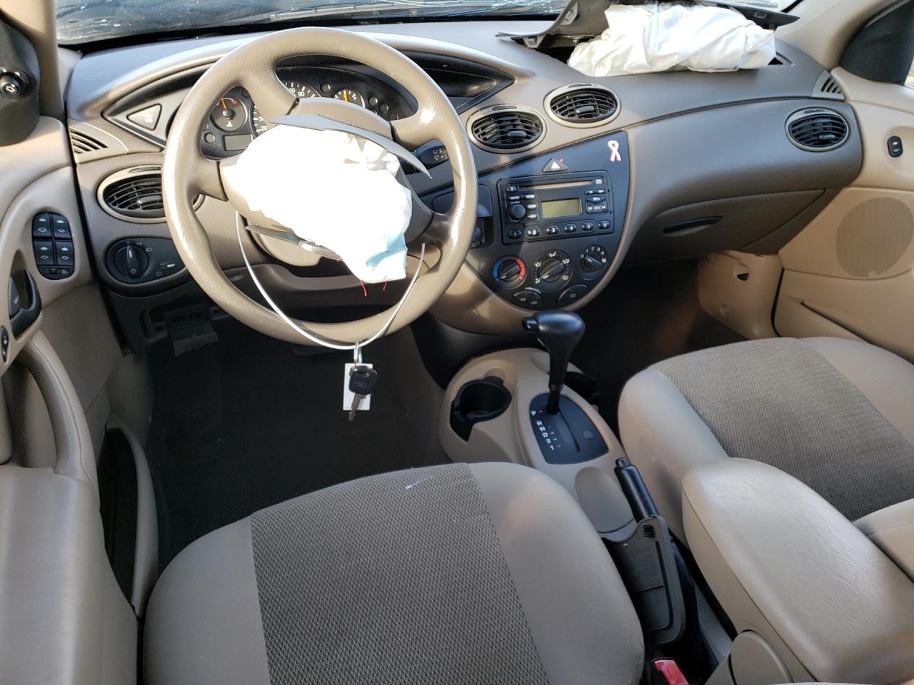 2004 Ford Focus - Image 8