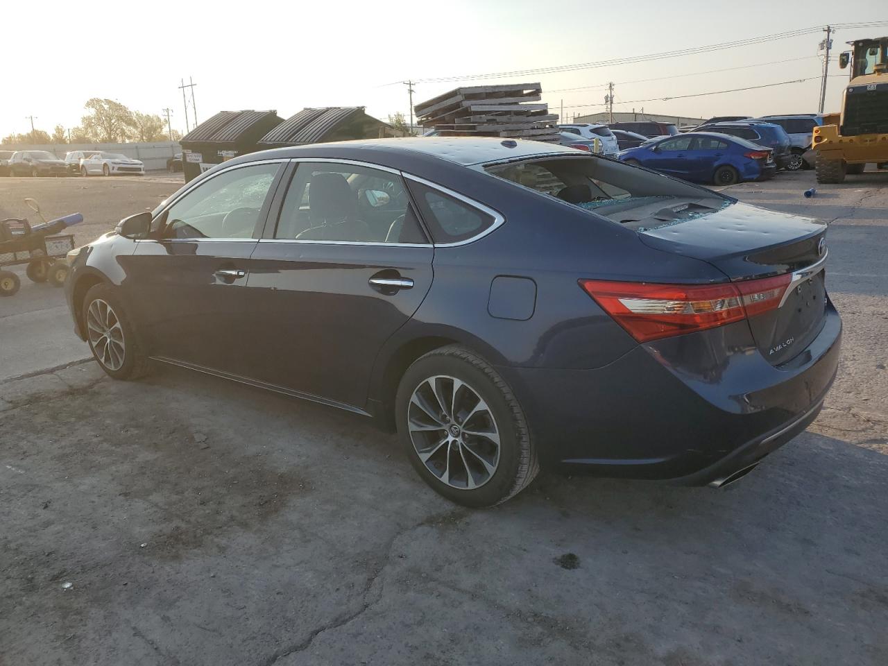 4T1BK1EB2HU245580 2017 TOYOTA AVALON - Image 2