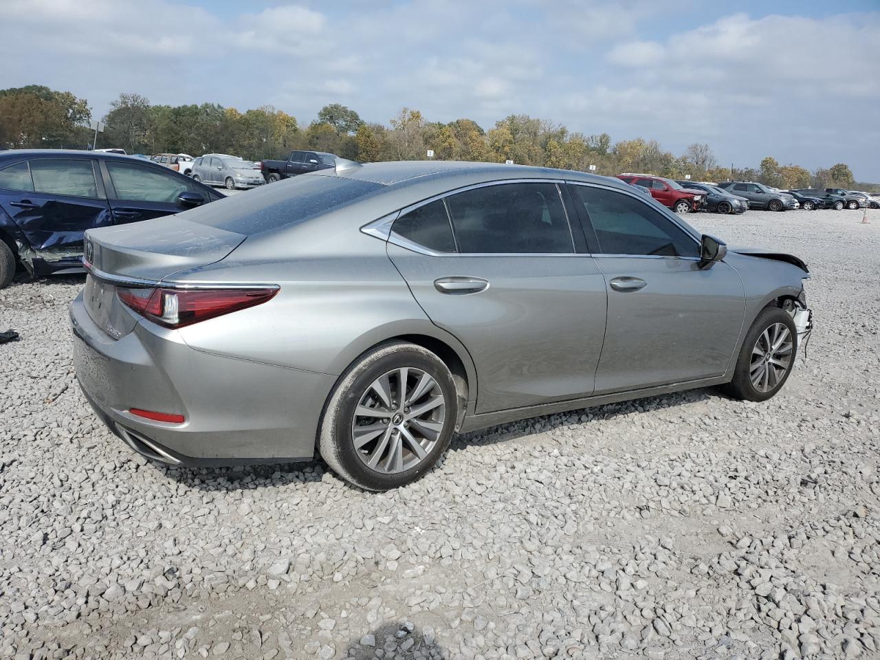 VIN 58ABZ1B18KU049408 2019 LEXUS ES350 no.3