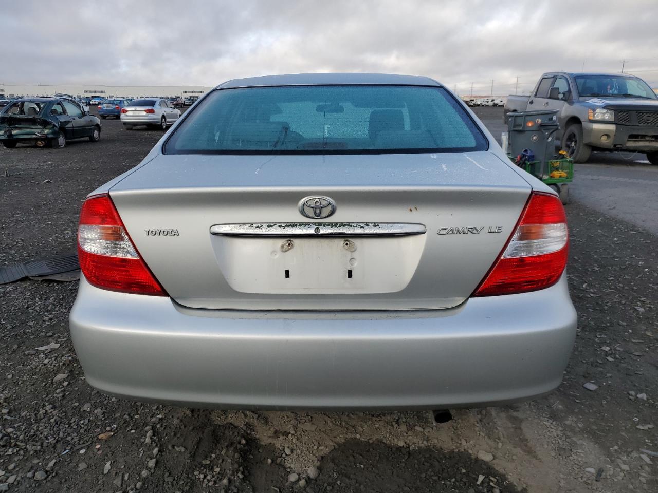 2002 Toyota Camry Le VIN: 4T1BE32K12U558733 Lot: 77888014