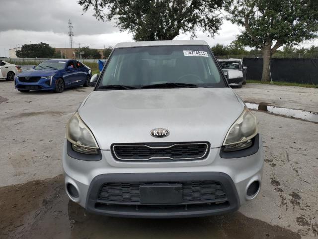  KIA SOUL 2013 Серебристый