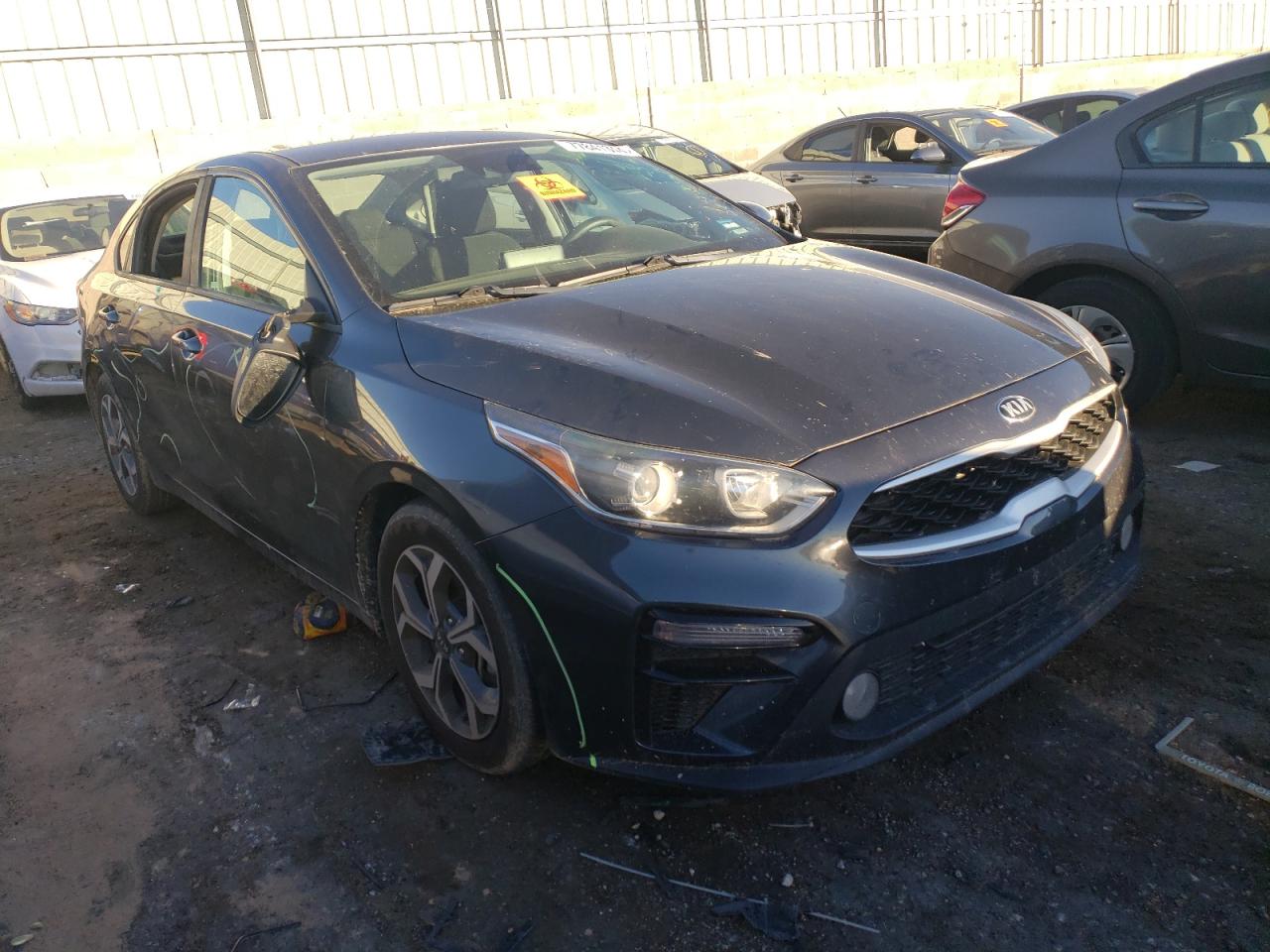 VIN 3KPF24AD2LE143041 2020 KIA FORTE no.4